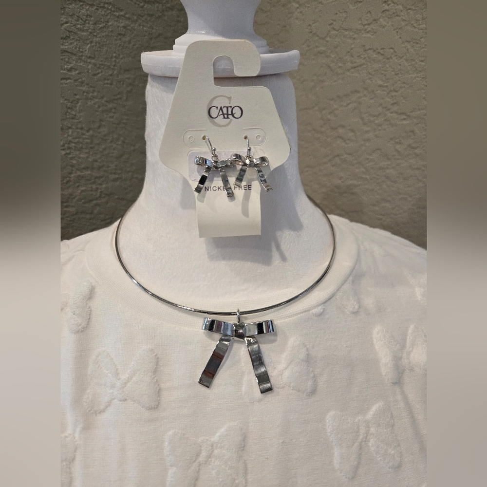 Cato Silver Bow Necklace And Earrings Set